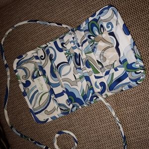 Vera Bradley Clutch 💙